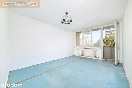 Okazja! Dwa pokoje, balkon, metro!