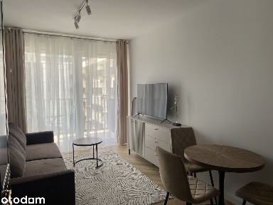 Beautiful New 2-room air-conditioned apartment with garage. Directly