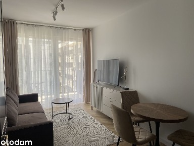 Beautiful New 2-room air-conditioned apartment with garage. Directly