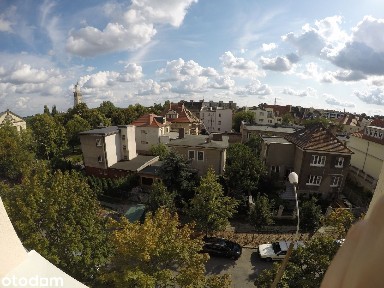 3 niezależne sypialnie + duży salon + parking na zamkniętym podwórzu