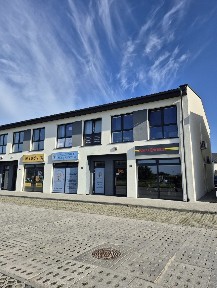 Funkcjonalny lokal z zapleczem socjalnym i łazienką, położony w nowoczesnym kompleksie gabinetów medycznych i strefy beauty. Banino Żukowo Miszewo