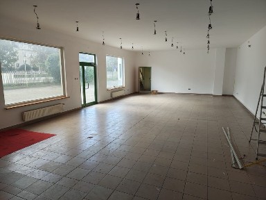 Lokal do wynajęcia 100 m2 Błonie pod Warszawą