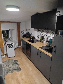 Pokój premium z własną łazienką i aneksem kuchennym (mikrokawalerka)