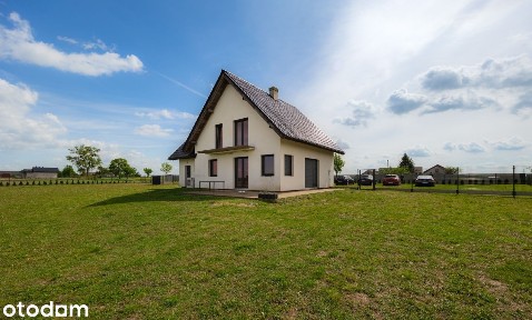 Wyjątkowy Dom na Sprzedaż w Zakrzewku, gmina Łysomice