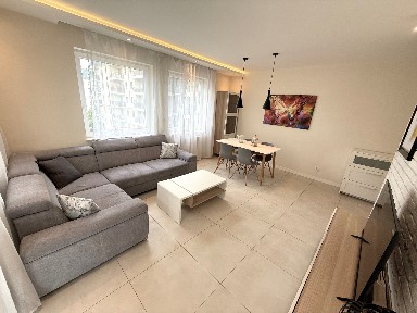 OSIEDLE PARYSKIE, apartament o pow. 66m2., 3pok, taras naroznikowy,winda,garaż,komórka lok.