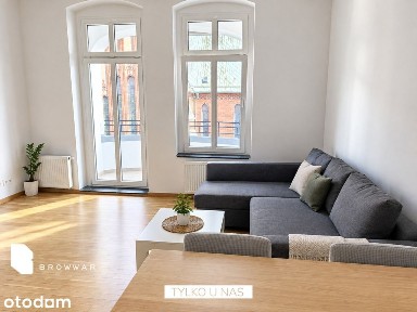 Duża odnowiona kawalerka | Loggia | Piwnica