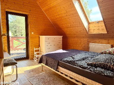 Tradycyjny drewniany dom na Kaszubach - cisza i spokój