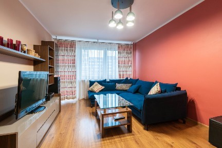 Mieszkanie 46 m² > 2 pokoje > obok Ronda Mogilskiego > blisko centrum. Bezpośrednio od właściciela.