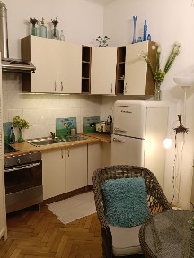Ul.Uniwersytecka,przytulna kawalerka dla miłej pani