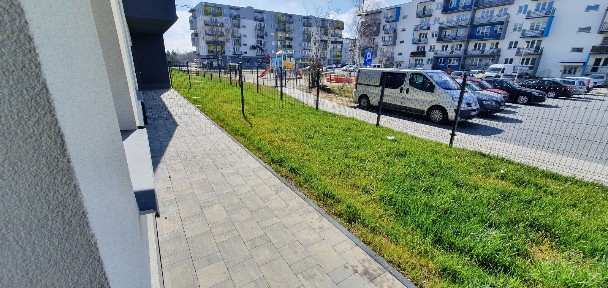 Wynajmę piękne mieszkanie w bloku z ogródkiem, garażem i windą, 3 pokojowe + garderoba Wroczyńskiego 9 Biała Podlaska