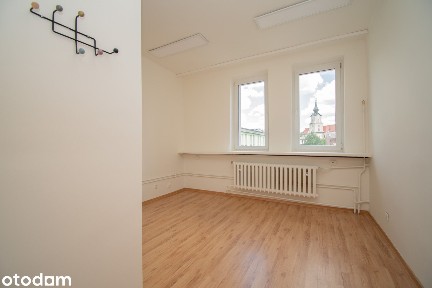 Samodzielne biuro 45 m² w Rzeszowie - parking i internet gratis