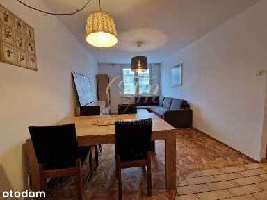 2 oddzielne pokoje + salon z kuchnią blisko Wum!