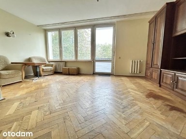 Ciche, przy Pl Hallera, Zoo, tramwajów i metra