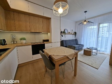 Piękny komfortowy apartament na Małych Błoniach