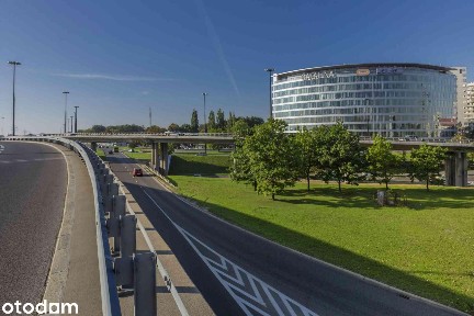 Gotowe biuro przy alei Wyścigowej