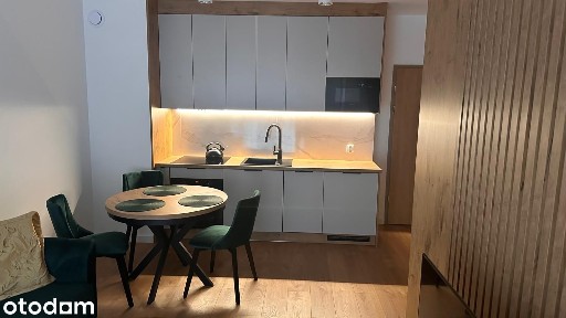 Kawalerka z balkonem na Osiedlu Industria