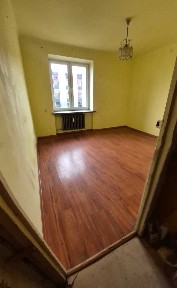 Kawalerka 21 m² ul. Staszica naprzeciwko Sądu I piętro świetna lokalizacja