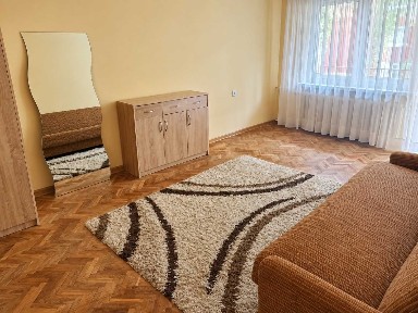 Mieszkanie inwestycyjne w centrum Miasteczka Akademickiego - 3 niezależne pokoje, 2 balkony, 1 piętro
