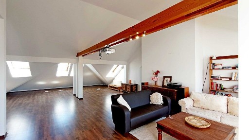 Komfortowe mieszkanie dla studentów - 4 pokoje, 115 m² przy ul. Polnej Róży 2/4, stacja metra Kabaty. BRAK PROWIZJI!