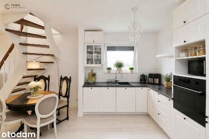 Dwupoziomowy apartament z poddaszem i tarasem