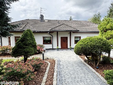 Ochla | dom 188,5 m² | ogród z basenem | garaż na 2 auta