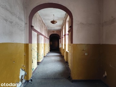 Budynek MIESZKALNO - USŁUGOWY w centrum miasta