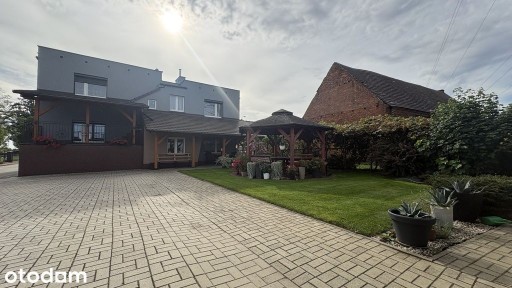 Dom na sprzedaż - 224 m² na działce 9 arów