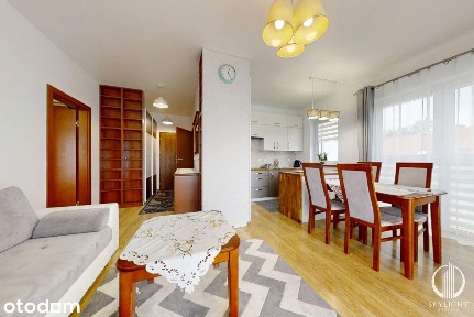 Dwupokojowe mieszkanie z balkonem, Chomiczówka