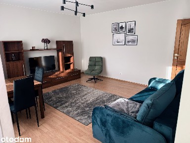 56 m², 2 pok., osobna kuchnia, duży balkon, 300 m do metra