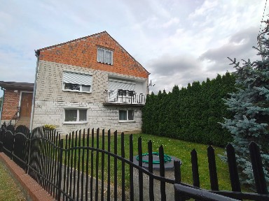 Dom na sprzedaż-nieruchomość