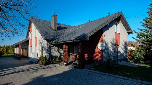 Sprzedam dom 245 m², Magazyny 281 m² - okolice Pabianic.