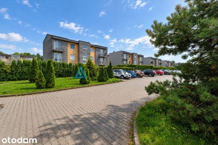 3 pokoje i ogólnodostępne miejsca postojowe