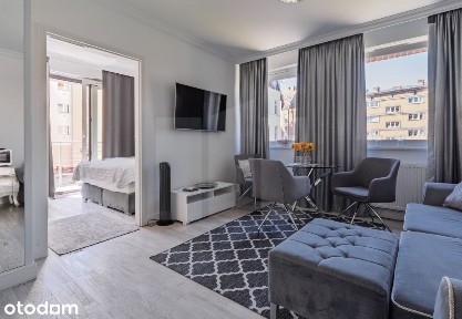 Apartament 250 m od Motławy: 2 pokoje z balkonem