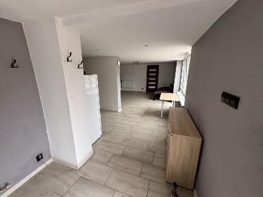 Wynajme dom o powierzchni 72 m2 i hala 500 m2