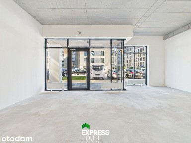 Niezależny lokal na parterze z dużą witryną