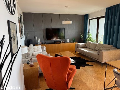Apartament na ostatnim piętrze z widokiem i 3 miejscami garażowymi