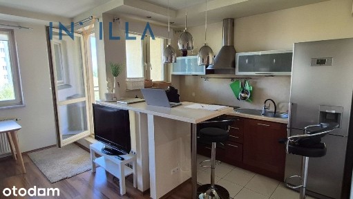 Metro Wilanowska|Balkon|Basen|Widok na centrum