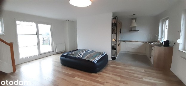 Dwupoziomowe mieszkanie 75m² z tarasem 30m² i 2 miejscami postojowymi