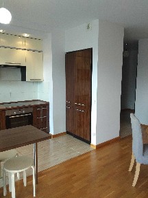Okazja bezpośrednio do wynajęcia 55m2 przestronny apartament 2pokoje w 4-Oceany z garażem długi najem od 15. 09.