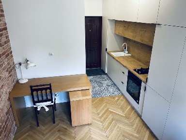 Do wynajęcia kawalerka po remoncie - okolice ul. Daszyńskiego w Krakowie