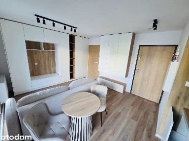 Stylowe mieszkanie z balkonem w Śródmieściu