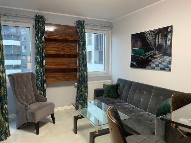 Luksusowe mieszkanie w odrestaurowanej kamienicy z windą - Al. Marcinkowskiego 54 m²