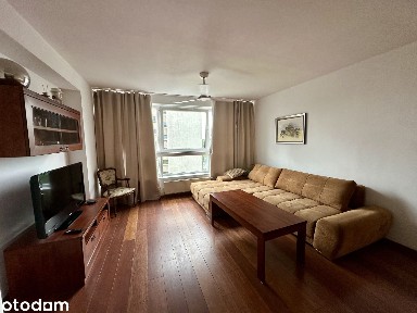 Tarasy Warty | 44,84 m² + miejsce 25,2 m² | bez prowizji
