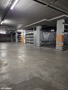 Miejsce parkingowe w hali garażowej ul. Maratońska