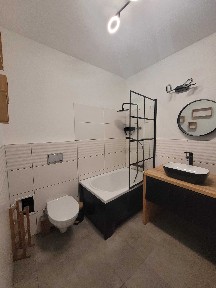 Dwupoziomowe mieszkanie/ Centrum Katowic/ Własny taras/ 74,80 m2