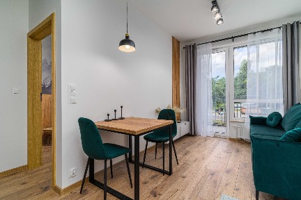 Mieszkanie dwupokojowe z balkonem - Żubrowej 13