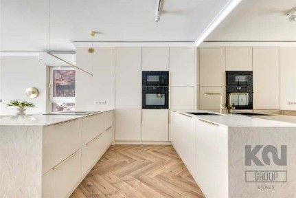 4-pokojowy apartament przy ul. Tymienieckiego