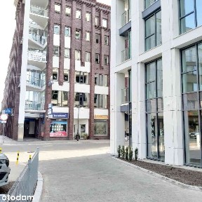 Centrum 64 m ciepłe biuro 3 pokoje strona północna winda ul.Piekary 6