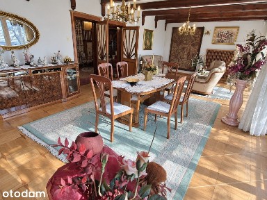 Dom z charakterem wśród drzew, ok 520 m² p. użytkowej, działka 1035 m²