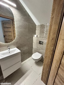 Dom Szeregowy z Garażem i Ogródkiem na Wynajem Długoterminowy 135m2